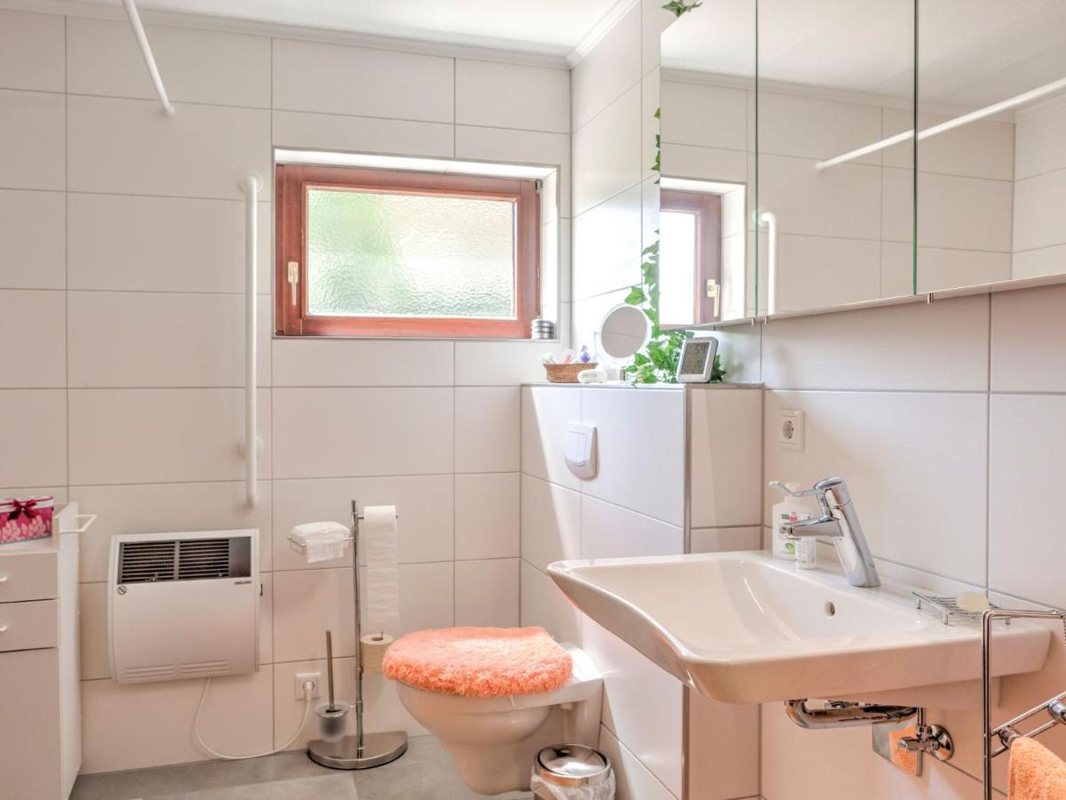 Sunny Flat In Bad Driburg With Garden Apartment Екстериор снимка