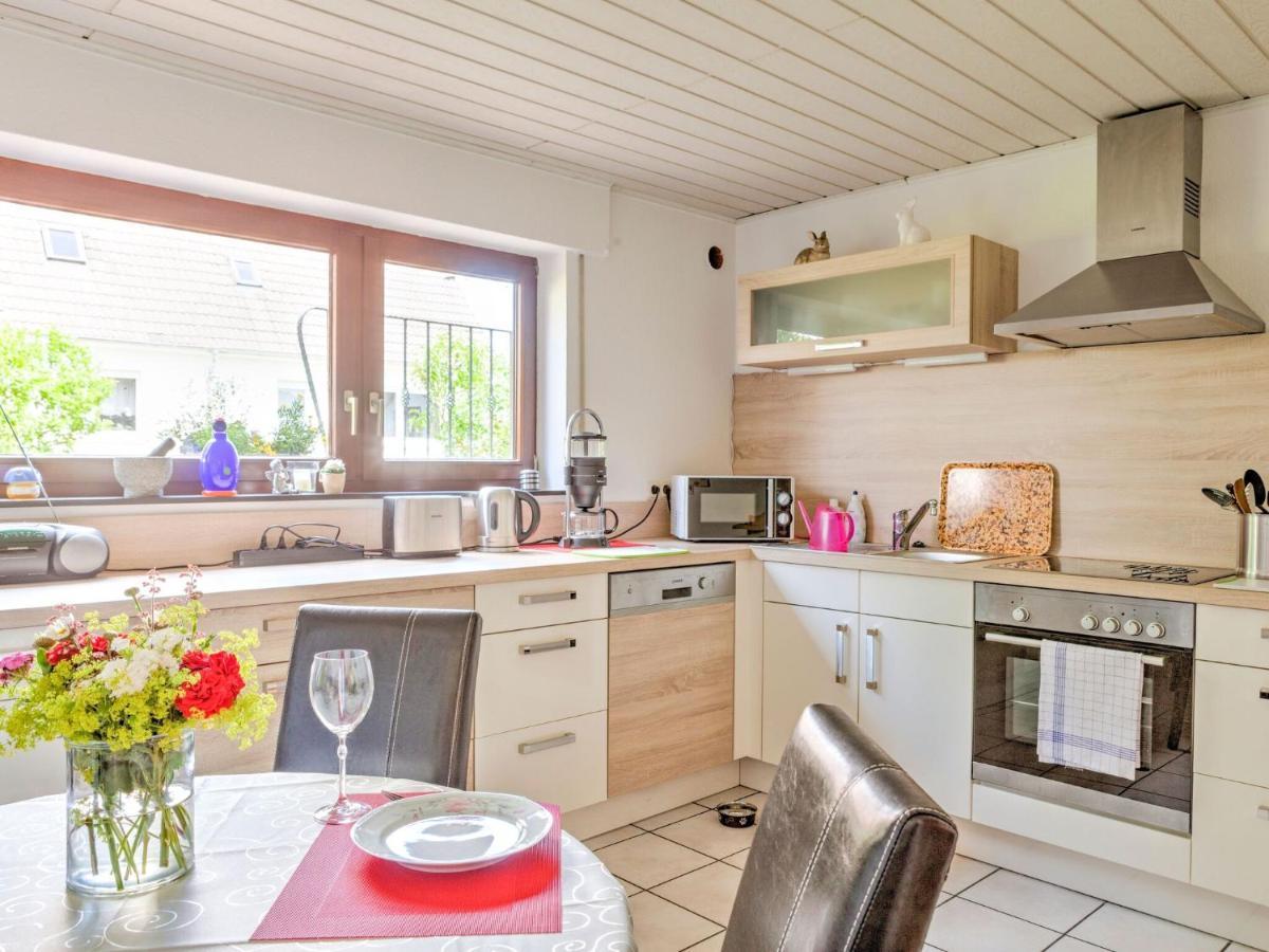Sunny Flat In Bad Driburg With Garden Apartment Екстериор снимка