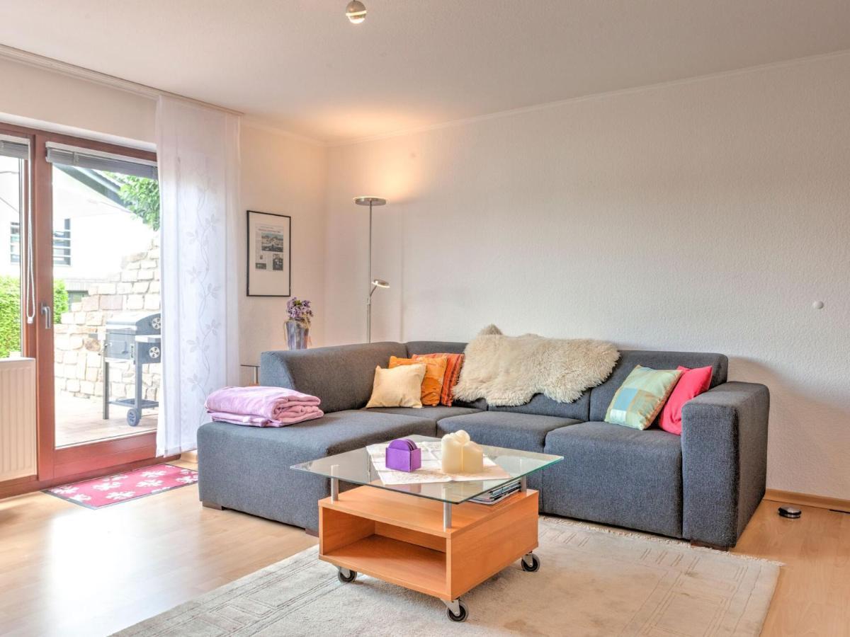 Sunny Flat In Bad Driburg With Garden Apartment Стая снимка
