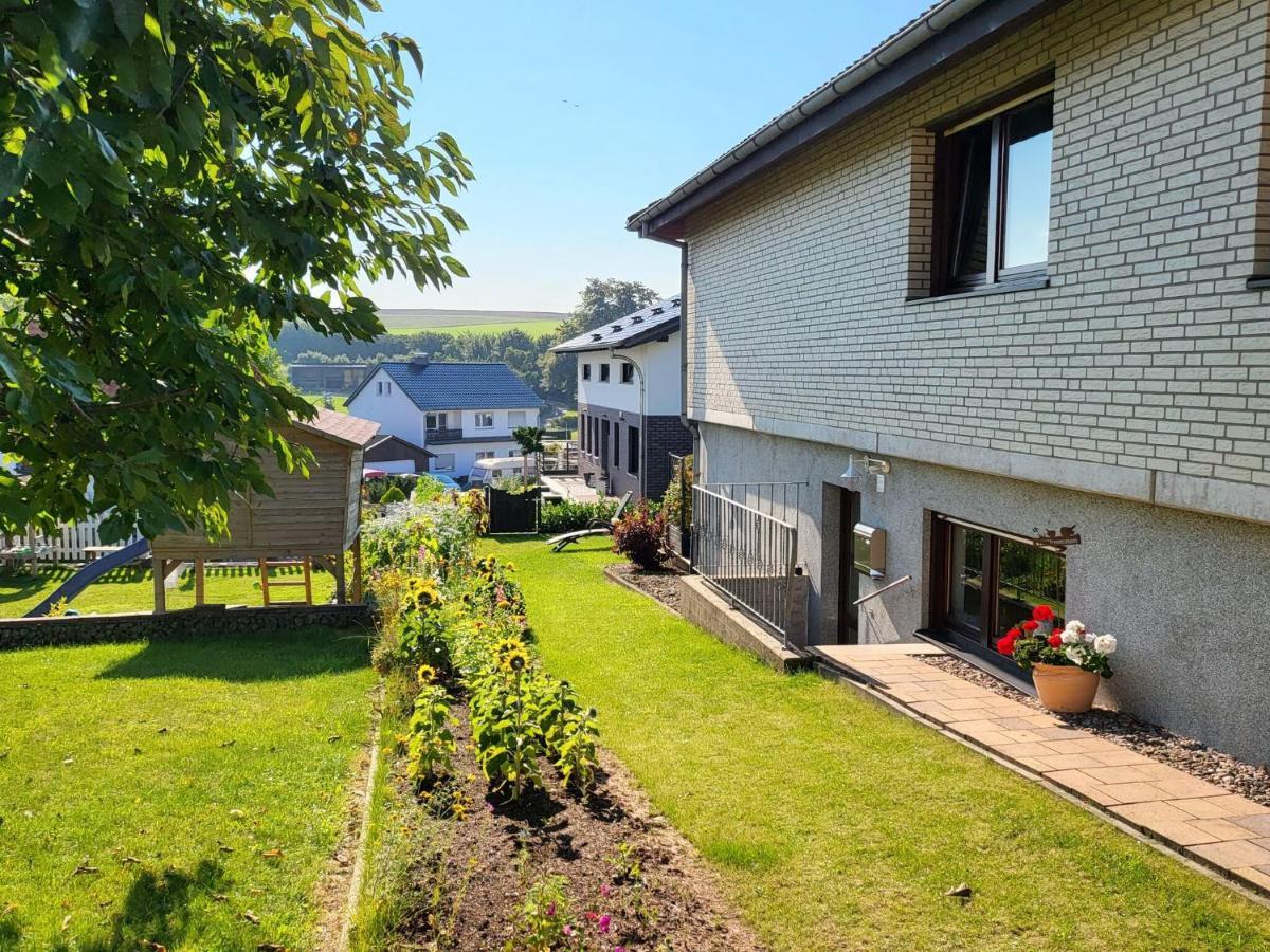 Sunny Flat In Bad Driburg With Garden Apartment Екстериор снимка